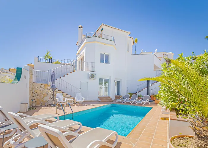 villa vistas al mar